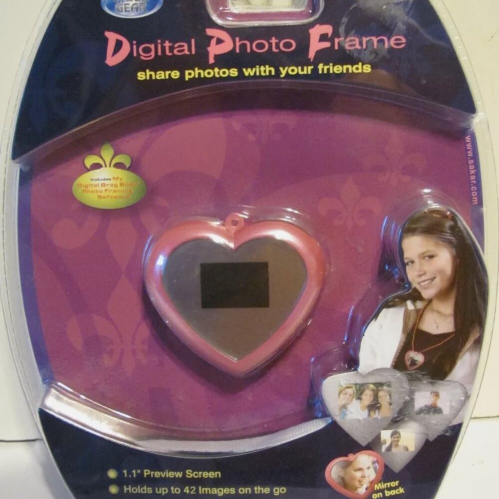 Digital Photo Frame Necklace with mirror by Cyber Gear Holds 42 pics – New